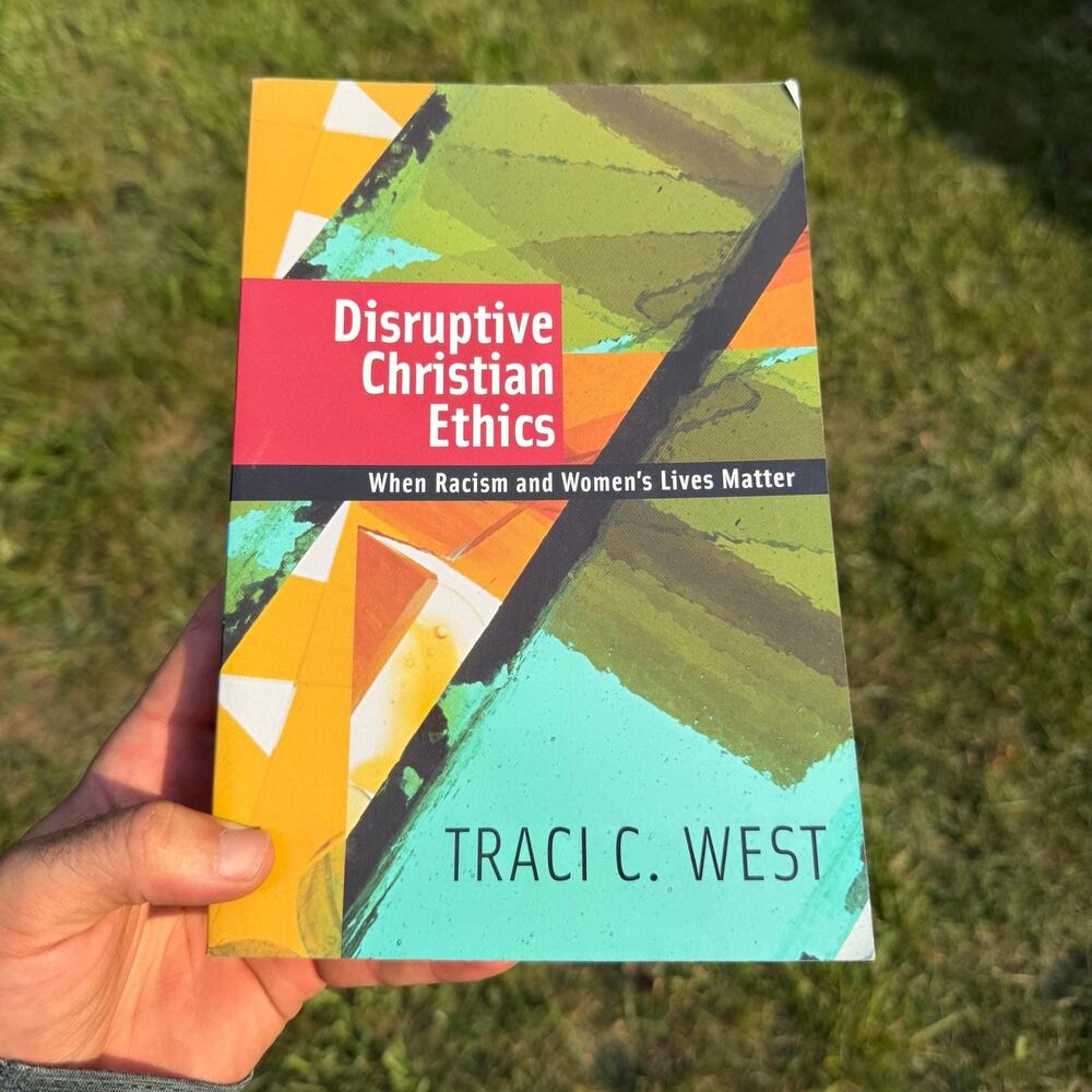 Disruptive Christian Ethics : When Racism And Women's Lives Matter Paperback